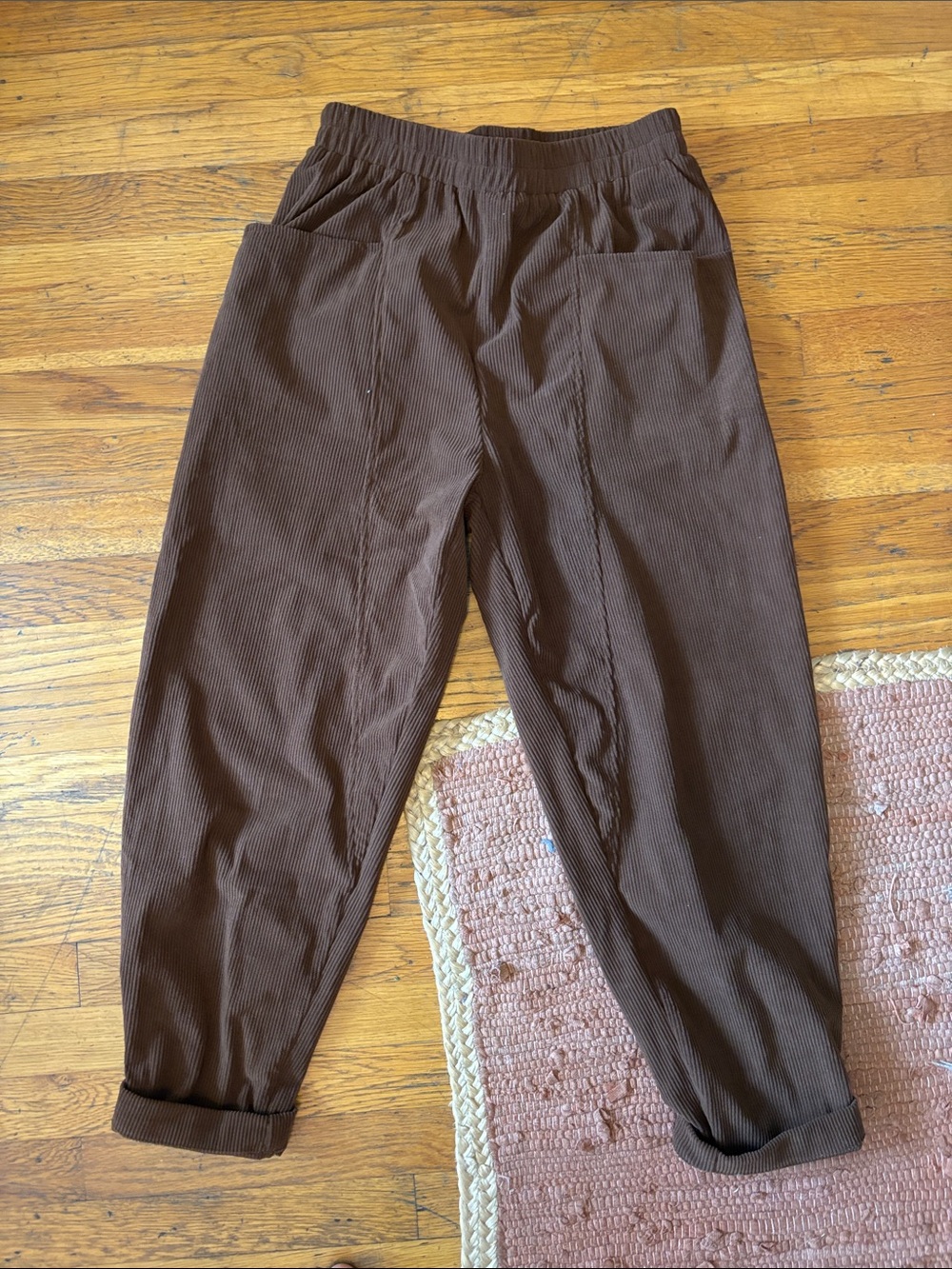 Women’s Loose-fit Brown Elastic Waist Corduroy Pants